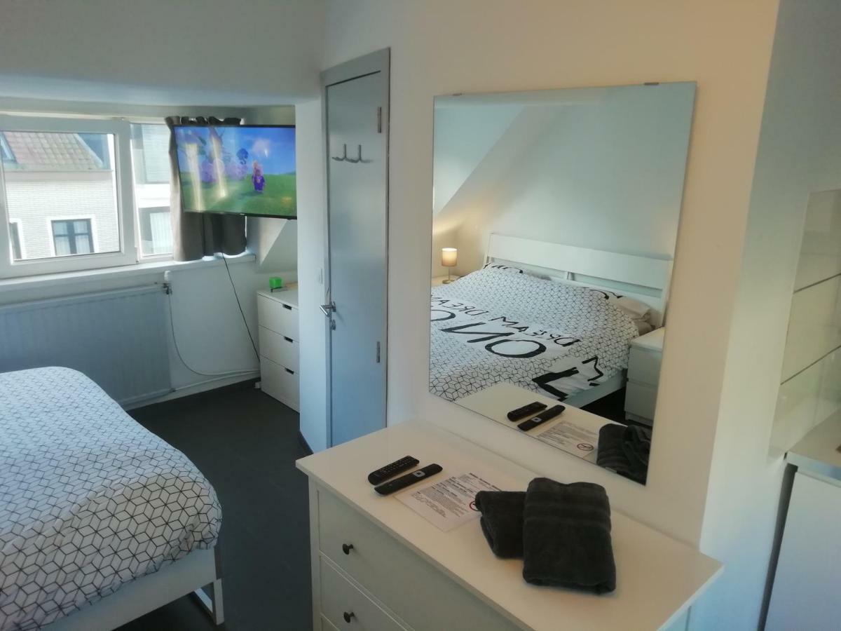 Seagull'S Nest Apartment Остенде Екстериор снимка